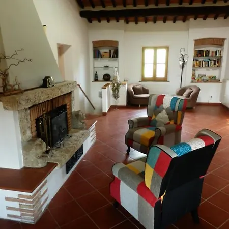 Il Casale Di Sandra Alojamento de Acomodação e Pequeno-almoço 4*