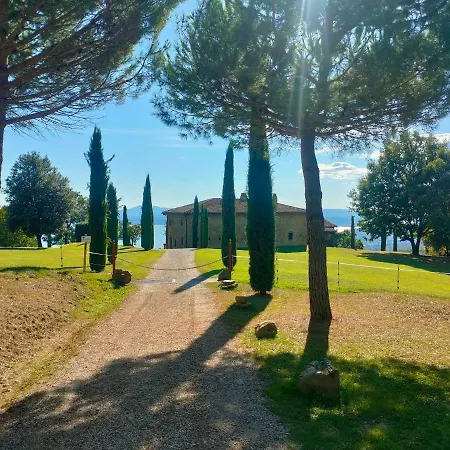 Il Casale Di Sandra Alojamento de Acomodação e Pequeno-almoço 4*