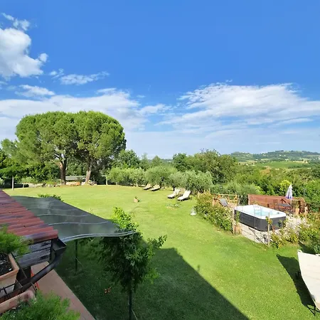 Il Casale Di Sandra Panzió 4*