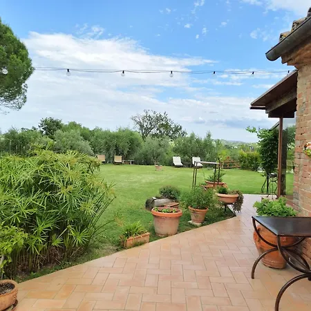 Il Casale Di Sandra Panzió